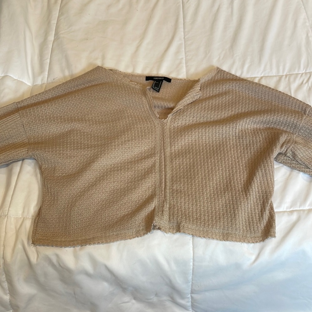 Forever 21 cropped blush color long sleeve shirt.
